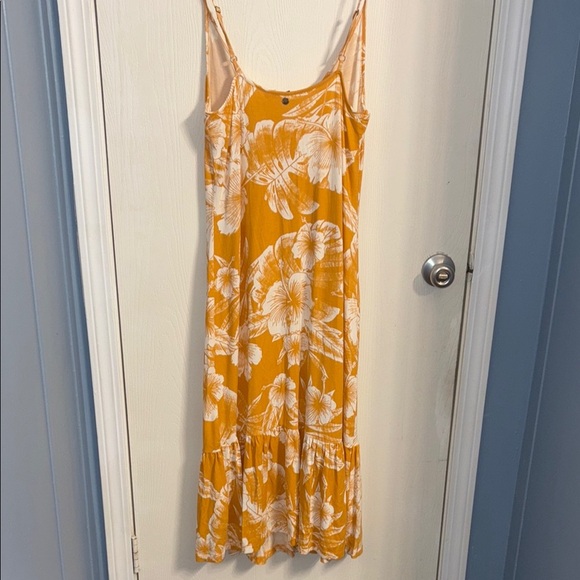 Roxy Yellow Ruched Maxi Sundress - Picture 7 of 10